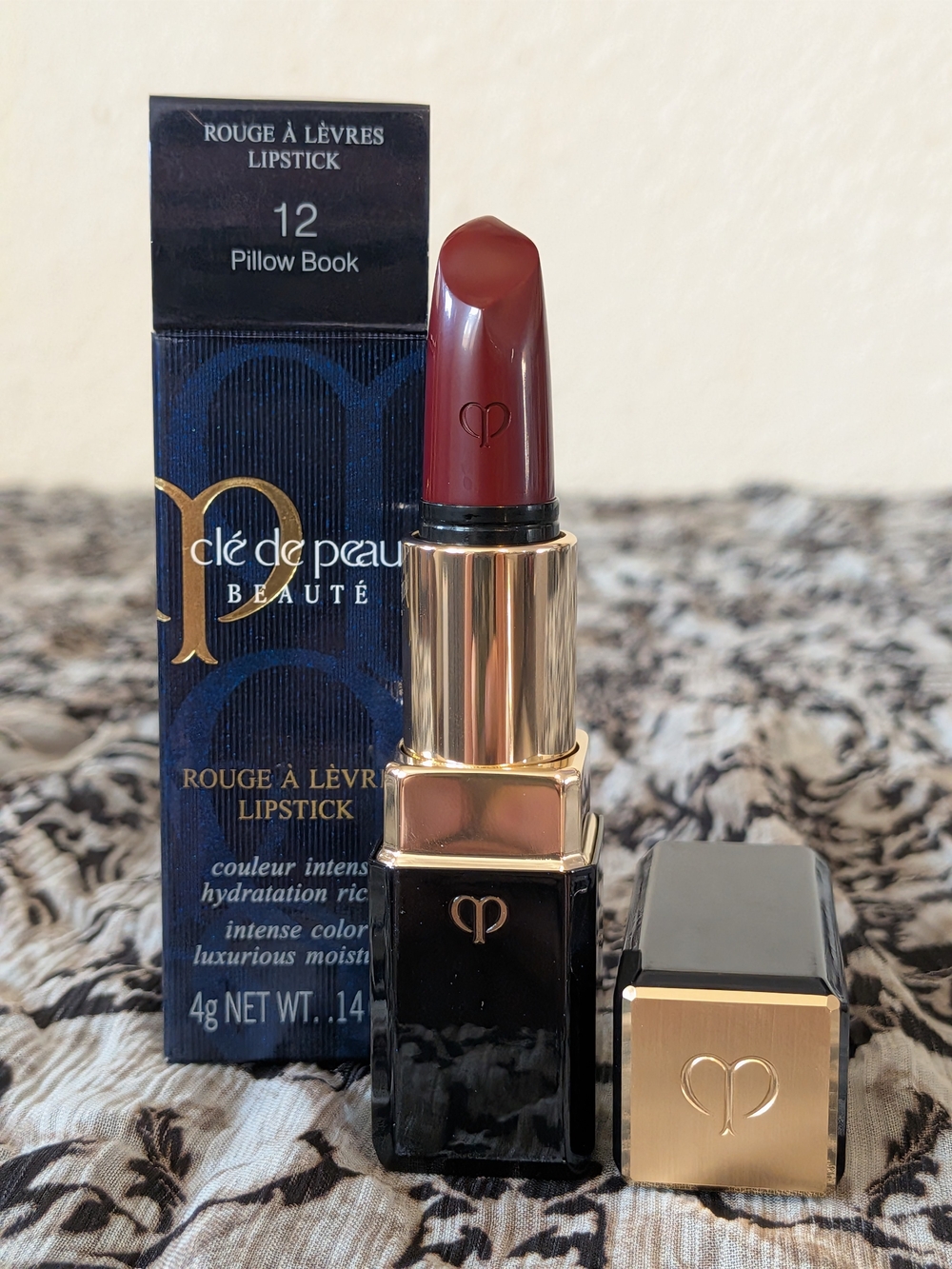 Cle De Peau Pillow Book Lipstick NIB Beautiful 😍❤️😍